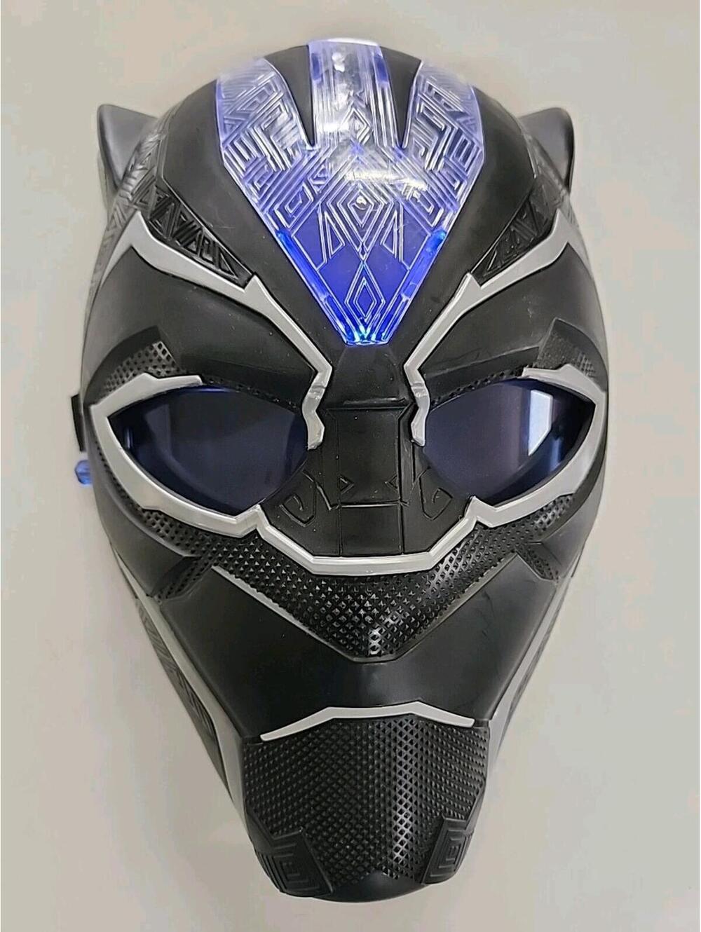 2017 Hasbro Marvel Black Panther Light Up Halloween Costume Mask Cosplay